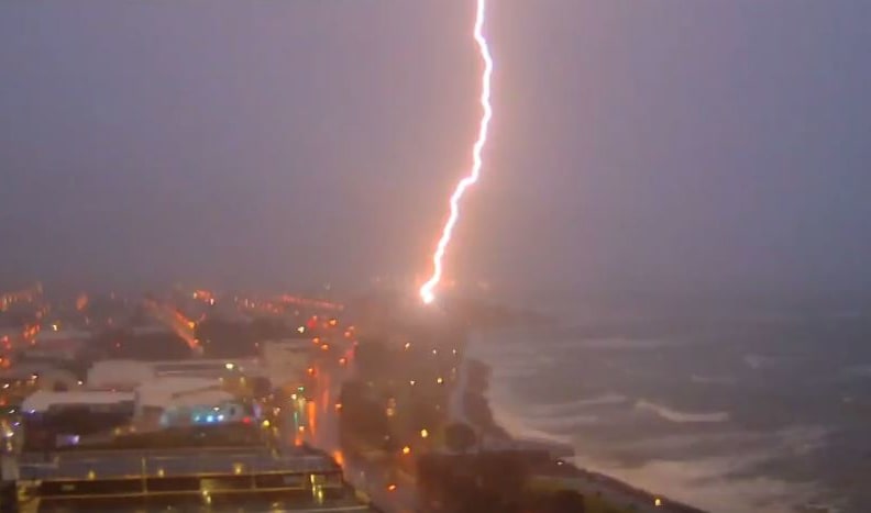 The Wind Wand, by New Zealand artist Len Lye, was struck by lightening on 17 September 2017.