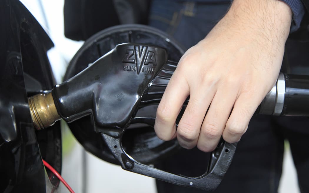 Petrol pump