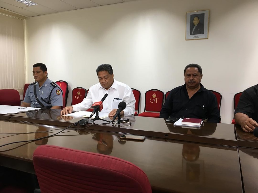 Live press conference in Nuku’alofa. Emergency committee recommends Deputy PM of Tonga to declares Tonga in State of emergency. Hon Poasi Tei encouraging families to prepare for Cyclone Gita as this is the strongest to hit Tonga