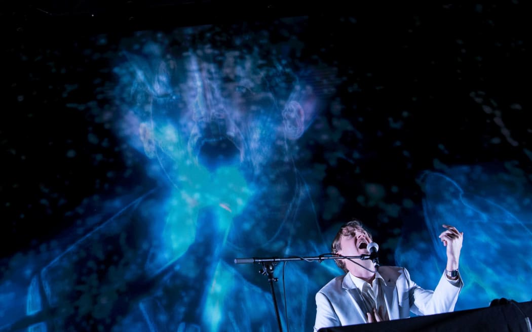 Ron Gallipoli performs Green Light at the Silver Scroll Awards, Dunedin 2017