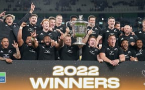 All Blacks captain Sam Cane and his teammates celebrate after winning the Bledisloe Cup in Melbourne 2022.