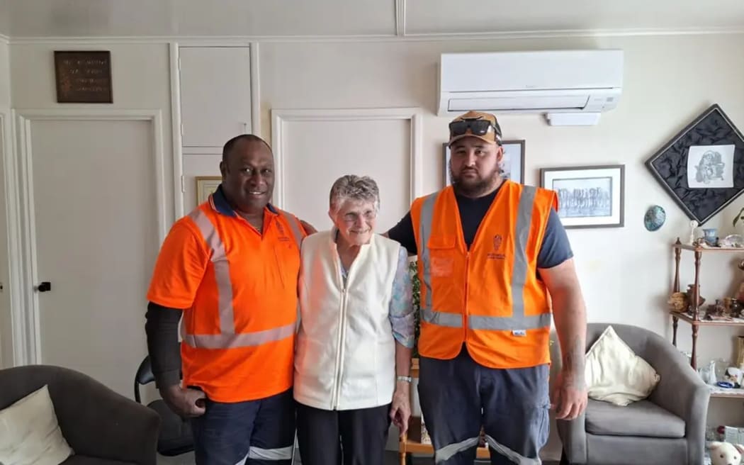 Sandra Bristowe with her saviours Josevaia Tikomaihawai (left) and Eruera Irwin.