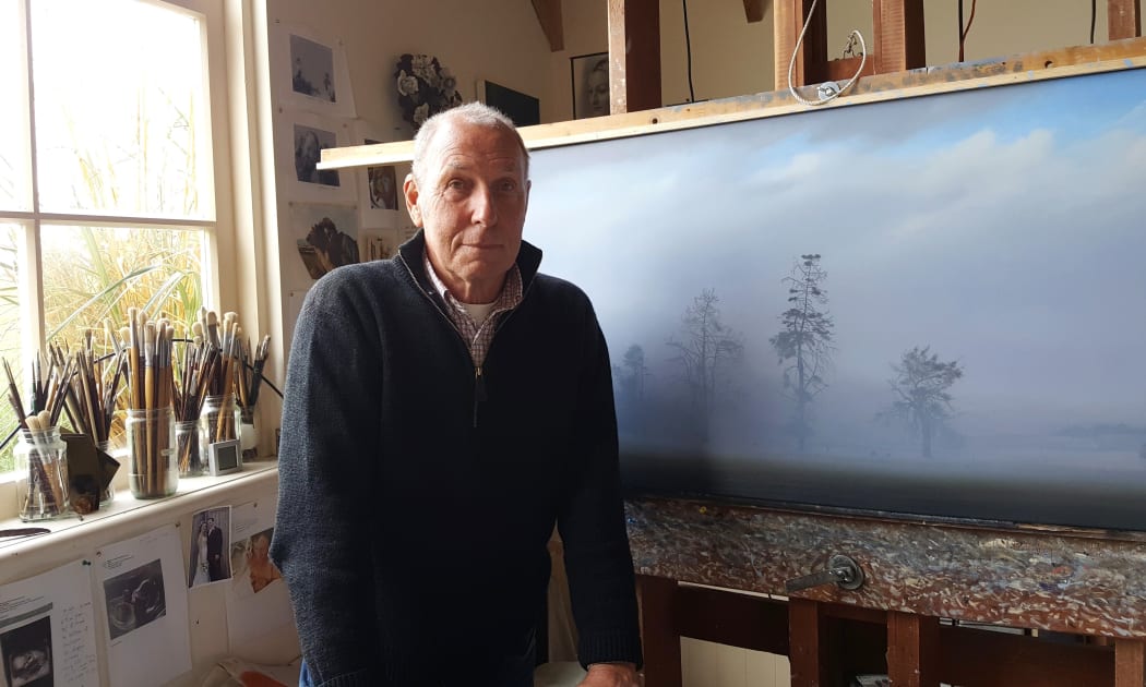 Grahame Sydney in his studio