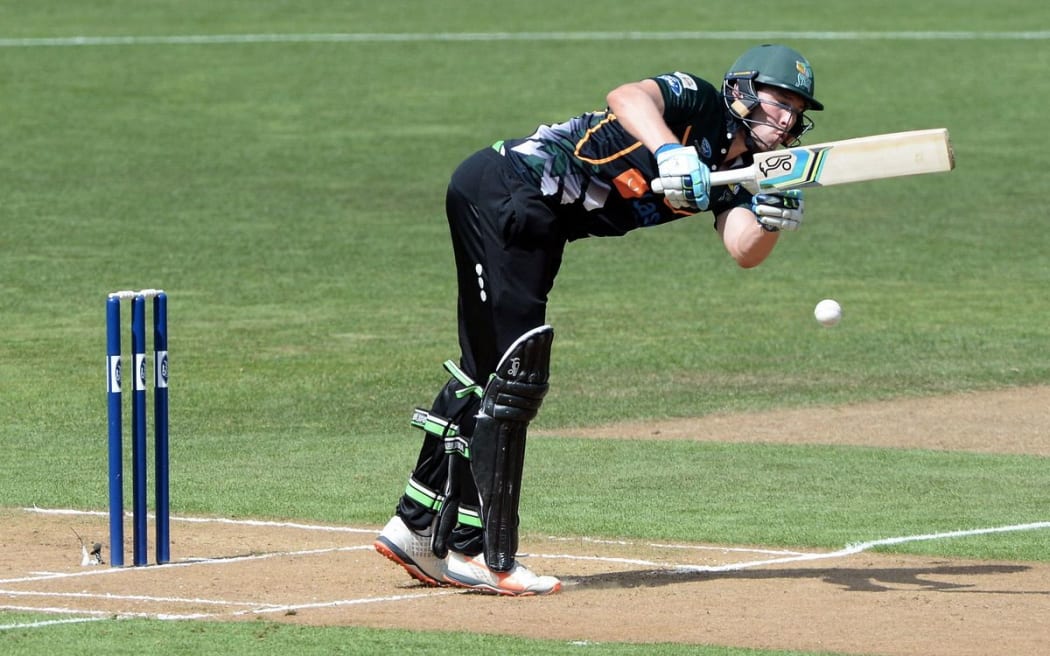 Central Districts opener George Worker in action in the Ford Trophy final against Canterbury at Pukekura Park, New Plymouth, January 30, 2016. Copyright photo: Kerry Marshall / www.photosport.nz