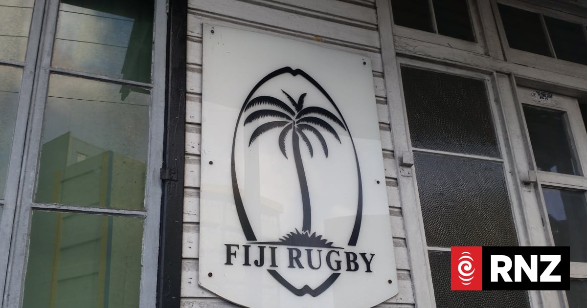 Three international coaches reportedly vie for Flying Fijians role
