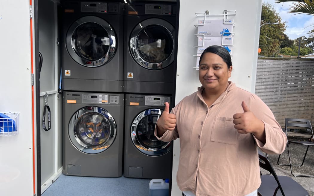Anahera Wijohn, a mother of five, was the first to use the new Orange Sky pod in Māngere. She says the free service lifts a huge weight off her shoulders.