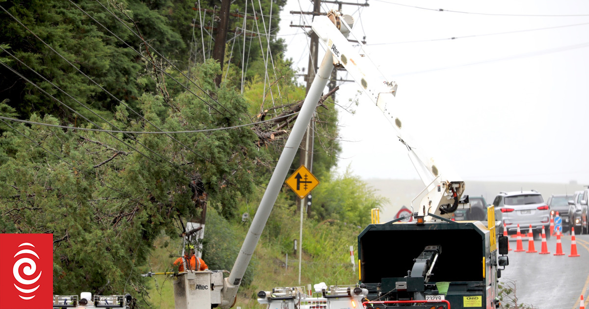 Cyclone Gabrielle: What you need to know about cell tower outages | RNZ