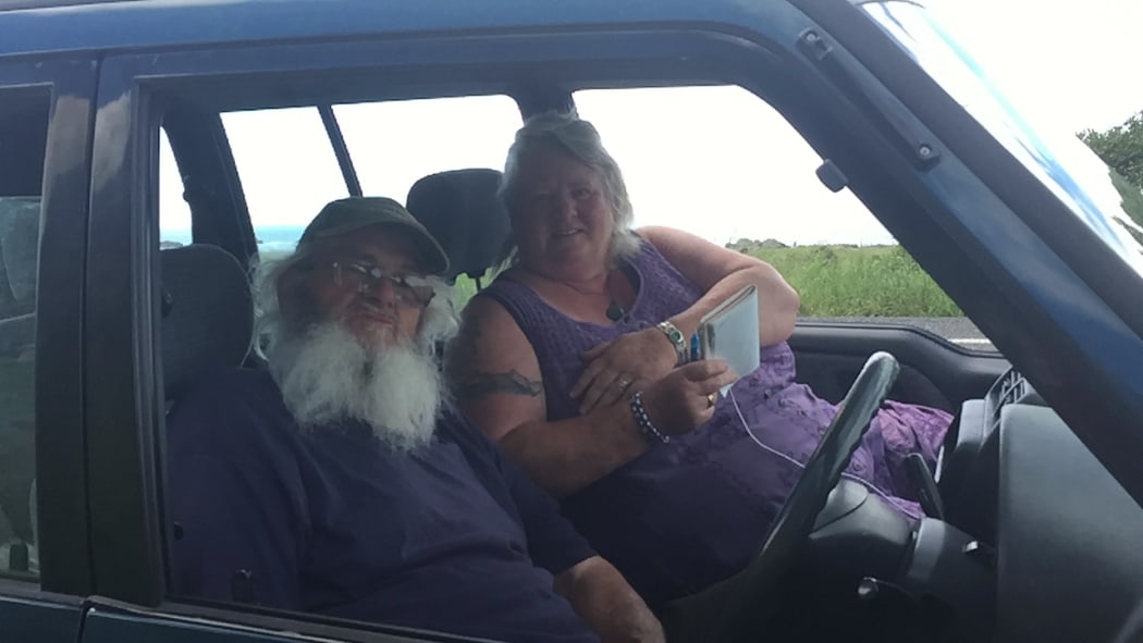 Morris and Belinda from Waipapa Bay crayfish and camp