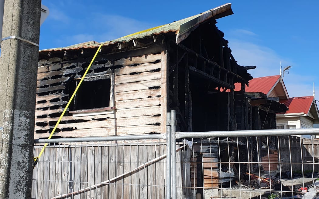 Kilbirnie house burnt out - firetruck froze during firefighting operation