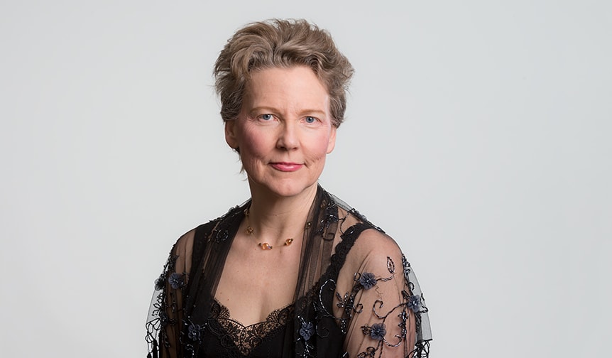 NZSO harpist Carolyn Mills