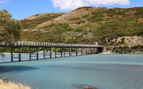 Mt White bridge over Waimakariri River.