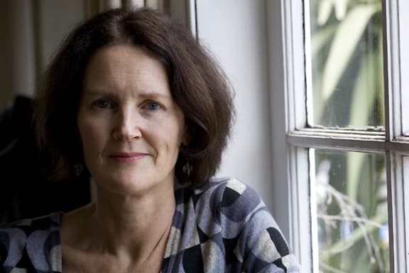 Eve De Castro-Robinson
