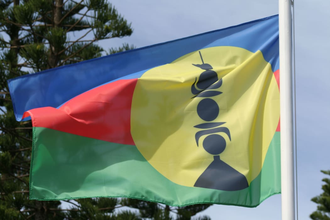 The FLNKS flag