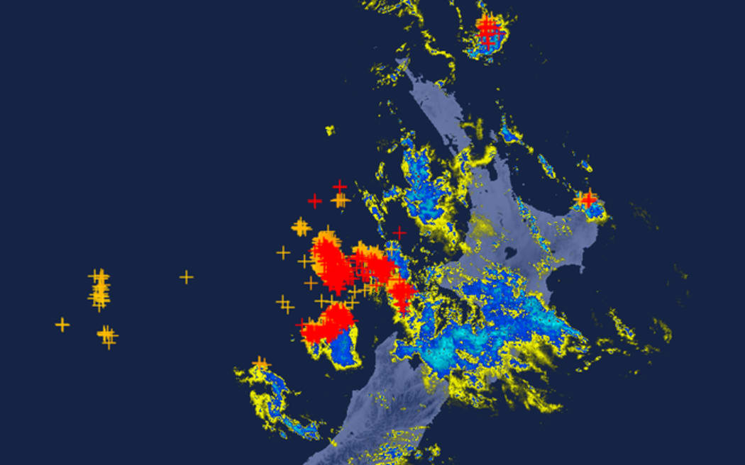 MetService are warning people to prepare for localised downpours of 25 to 40 millimetres an hour.