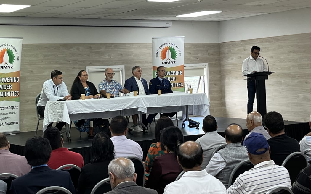 Police Minister Mark Mitchell, Associate Justice Minister Nicole McKee and Mayor Wayne Brown attended a public meeting in Manukau on 10 February to hear community concerns about retail crime.