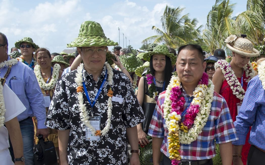 Jiansan Jia, deputy director of the Fisheries and Aquaculture Department at the United Nations, President of Tahiti Nui Ocean Foods Wang Cheng