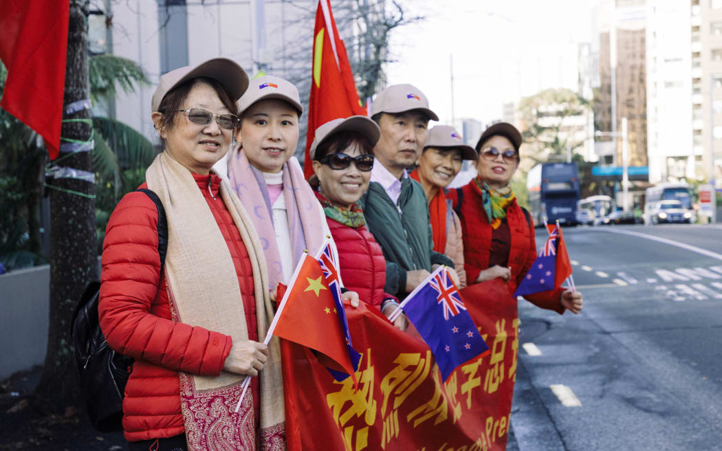 Supporters and protesters gather for Li Qiang's visit, 14th June 2024, Auckland