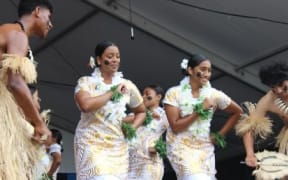Papatoetoe High School Student Aaliyah Shahistha Ali performs with the Fijian group to their school in 2021.