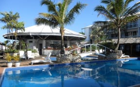 240414. Photo RNZ. Vanuatu. Port Vila, The Melanesian Port Vila Hotel, tourism, pool