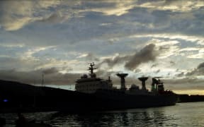 Chinese satellite tracking ship moored at Papeete port in 2004