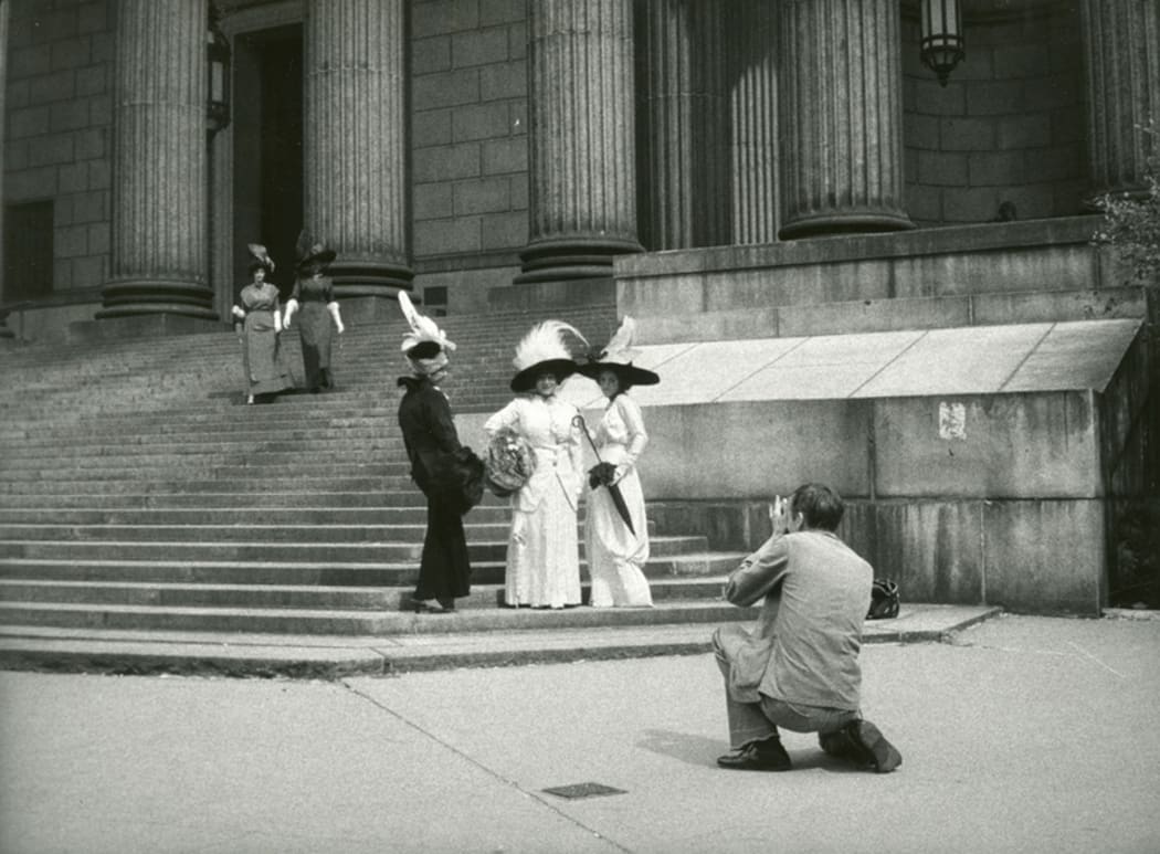 Bill Cunningham on a photo shoot