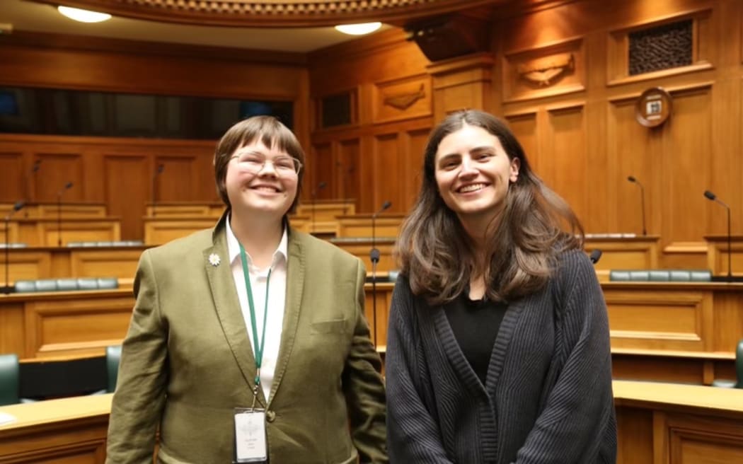 Albet Lockie with Chlöe Swarbrick at Youth Parliament 2022