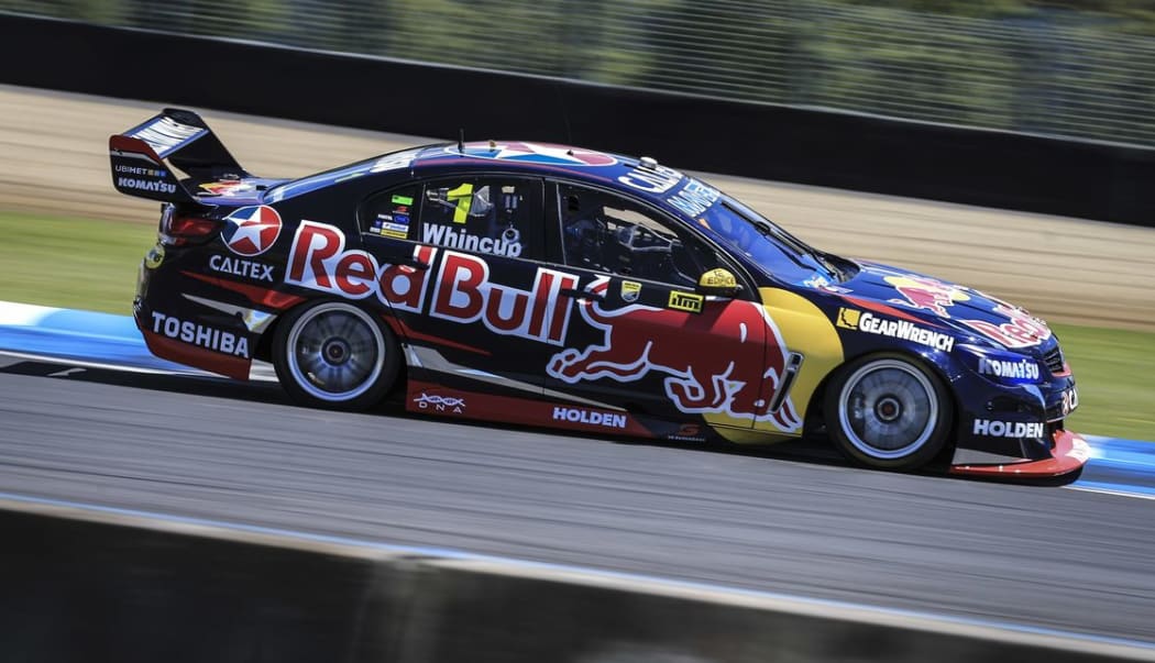 Jamie Whincup in action at the V8 Supercars event at Pukekohe, Auckland, New Zealand. Saturday, 07 November 2015. Copyright photo: John Cowpland / www.photosport.nz