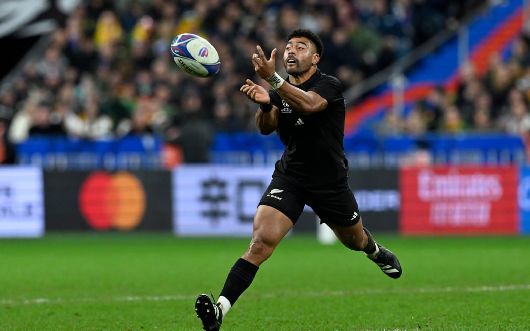Richie Mo'unga playing for the All Blacks in the 2023 World Cup final against South Africa.