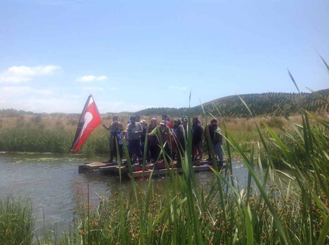Ngāti Kere members made a pontoon to cross the stream