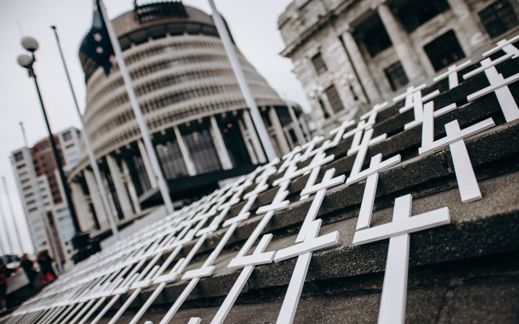 A petition with more than 7000 signatures, calling for national diagnostic guidelines to be developed, better treatment options, as well as more government funding, was presented National Party MP Louise Upston on the steps of Parliament, 16 March 2021.