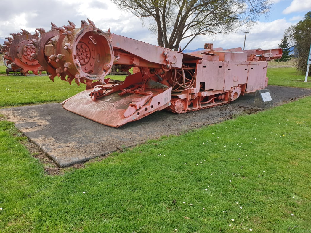 Ohai coal digger