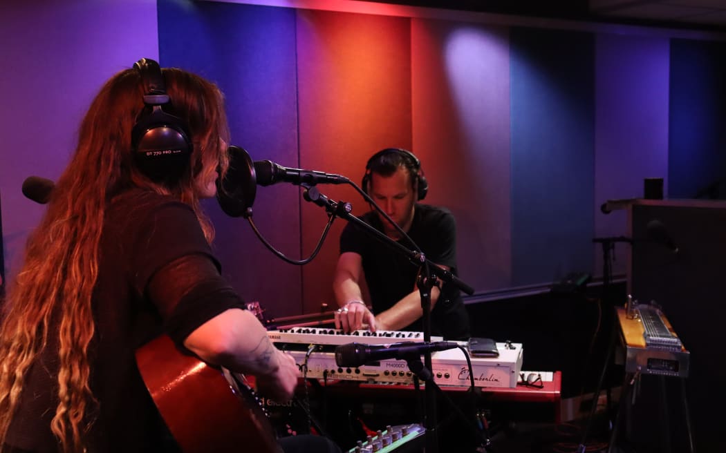 Reb Fountain peforms with her band in RNZ's Auckland studio for NZ Live.