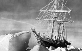 Antarctic expedition of Ernest Shackleton (1874-1922), British sailor and explorer. The boat "Endurance" in the ice of the Weddell Sea. October 1915. RV-67601
© Collection Roger-Viollet / Roger-Viollet