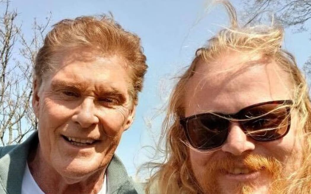 David Hasselhoff with a fan in Taihape.