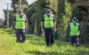 Police search for Yanfei Bao on Hudsons Rd in Greenpark.