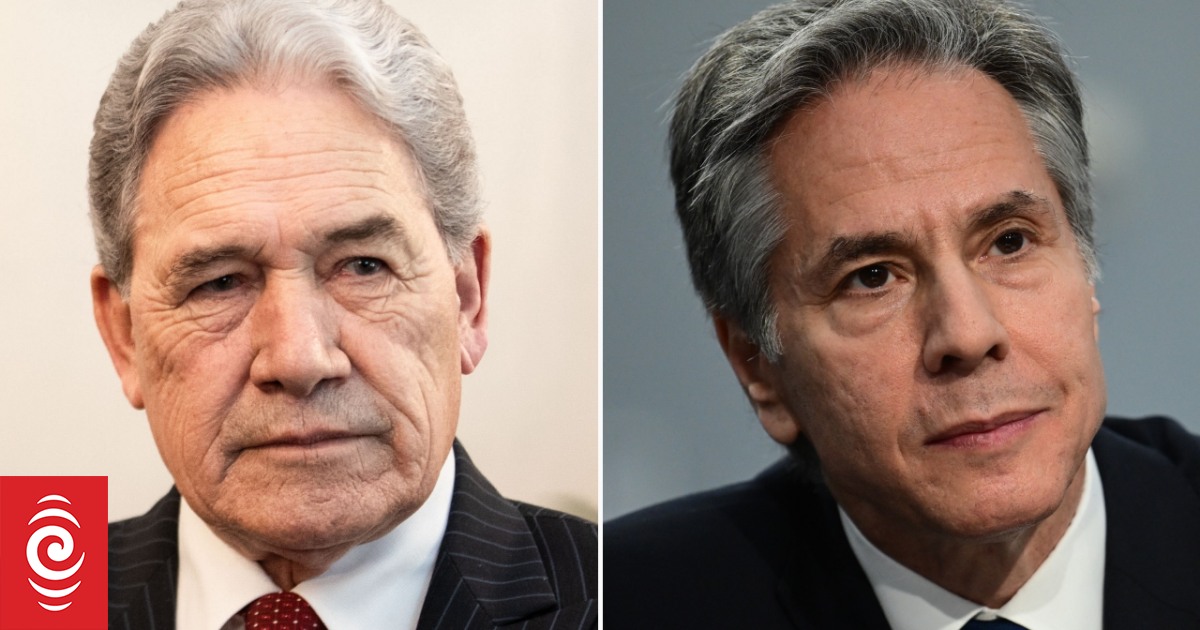 Winston Peters rozmawia z sekretarzem stanu USA Antonym Blinkenem