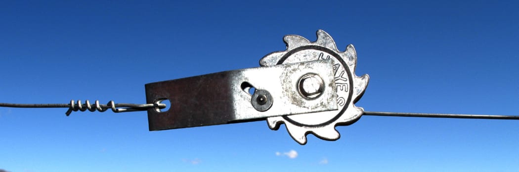 Hayes Permanent Wire Strainer