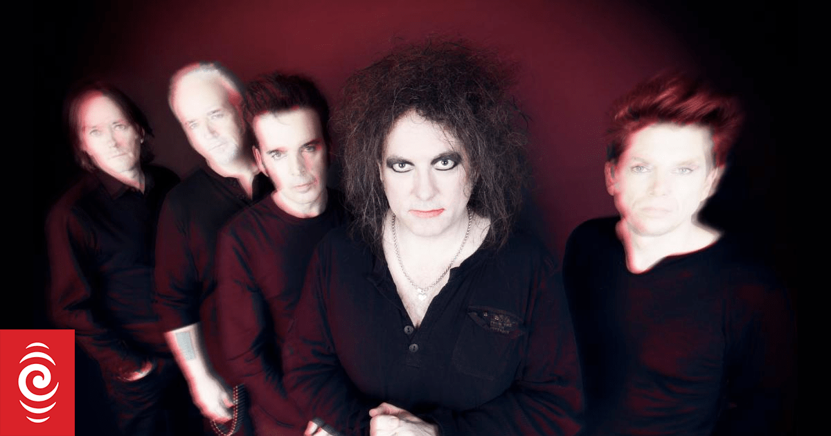 The cure рок-группа. Songs of a lost world the cure. The cure 2022. Группа кьюр 196. Группа кьюр 196.