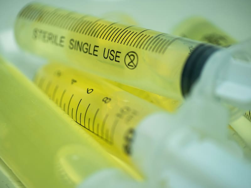 Tanning, weight loss, anti-aging - what do we really know about peptides? |  RNZ