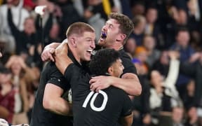 Jordie Barrett of New Zealand scores the match winning try against the Wallabies in Bledisloe Cup game, Melbourne, 2022.
