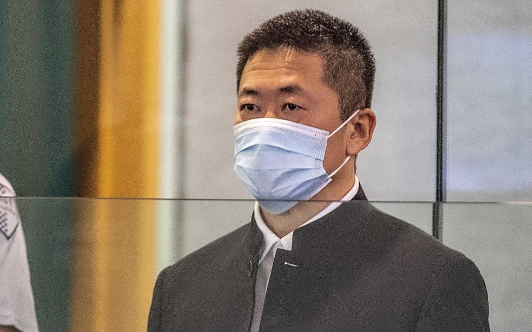 孙芳因谋杀伊丽莎白钟罪名被判处终身监禁。