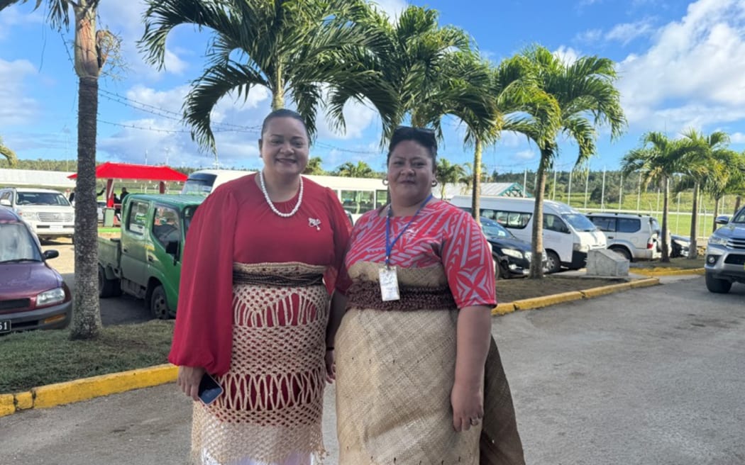 The Pacific Islands Forum Leaders' Retreat is starting in Vava'u, Tonga. The leaders have landed there this morning.  The local people have been up until the early hours of the morning brushing and sweeping the streets and painting fences ahead of the leaders' arrivals. 

Mele Vaipolo, the wife of the Tongan deputy prime minister, left