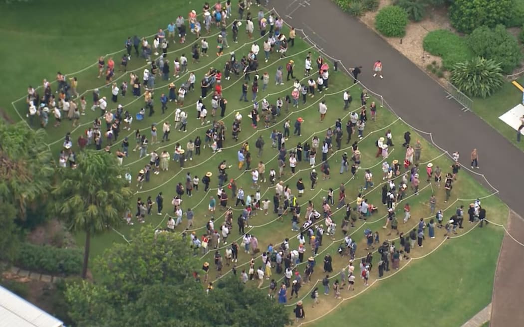 The queue to see Putricia at the Royal Botanic Gardens in Sydney from the air.