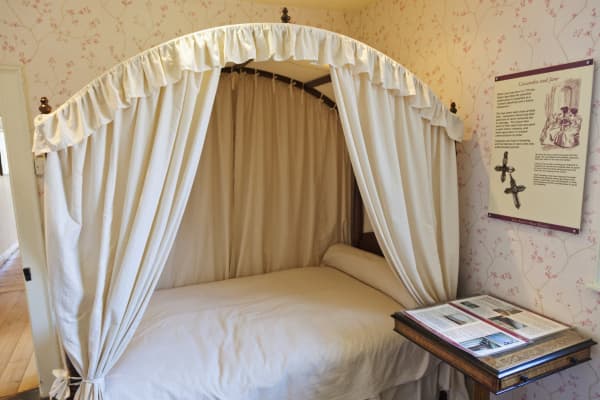 England,Hampshire,Chawton,Alton,Jane Austen's House Museum,Jane Austen's Bed (Photo by Eurasia Press / Photononstop via AFP)
