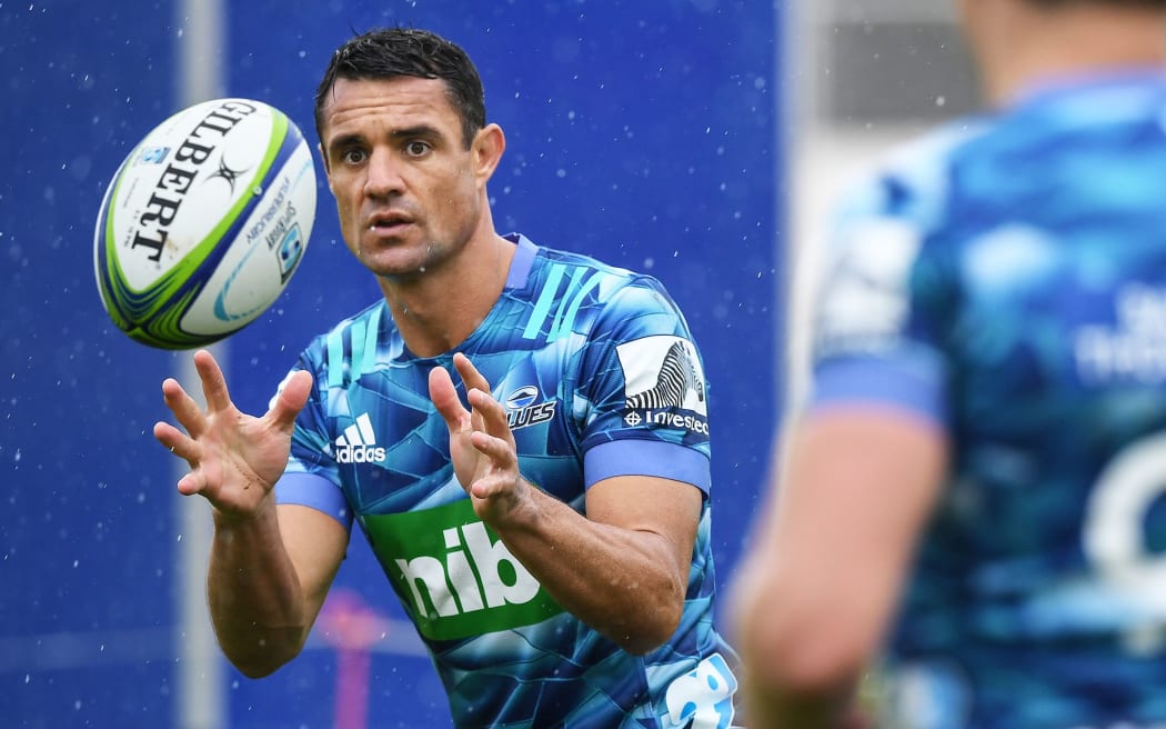 Dan Carter during a Blues Super Rugby training session as rugby training resumes after the Covid 19 lockdown. Alexandra Park, Auckland, New Zealand. 4 June 2020. © Copyright Image: Andrew Cornaga / www.photosport.nz