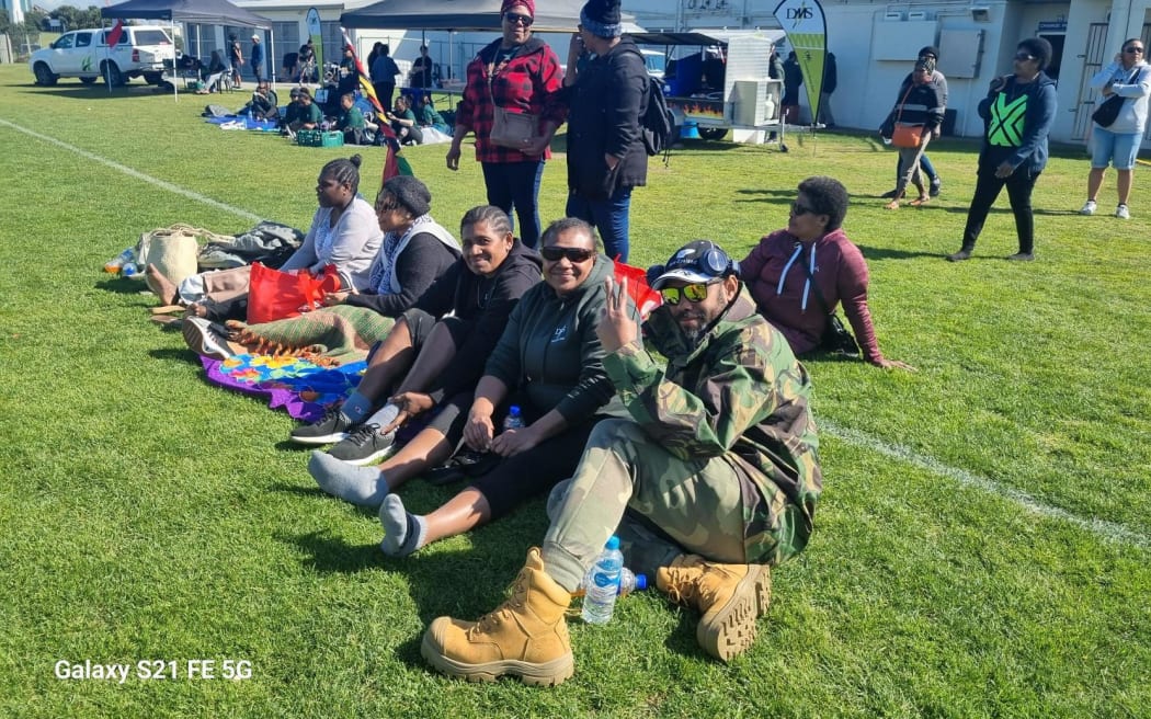 More than 300 workers gathered at Blake Park in Mount Maunganui to take part in the first ever sports festival, jointly organised by Bay of Plenty Rugby and New Zealand Kiwifruit Growers Incorporated.