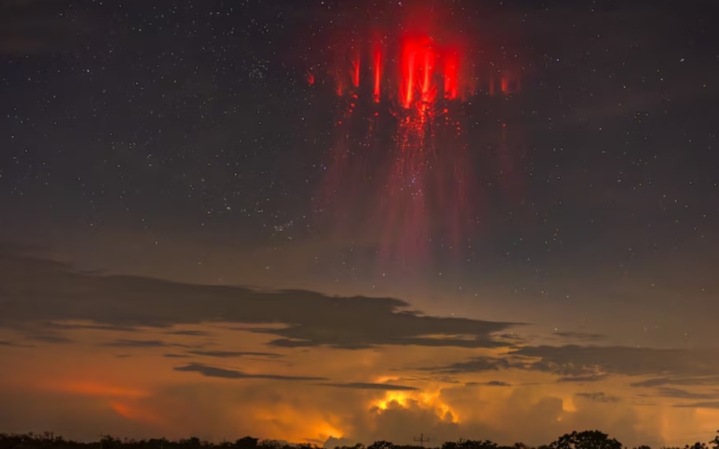 Danny Welgama says red sprites happen in "the blink of an eye".