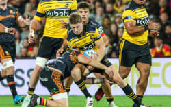 Super Rugby final preview: Can the Chiefs derail the Cane train? | RNZ