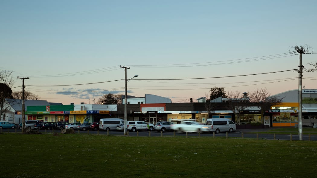 Maraenui shops