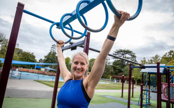 Personal trainer Kristina Wischnowsky demonstrating exercising in Christchurch's Hagley Park